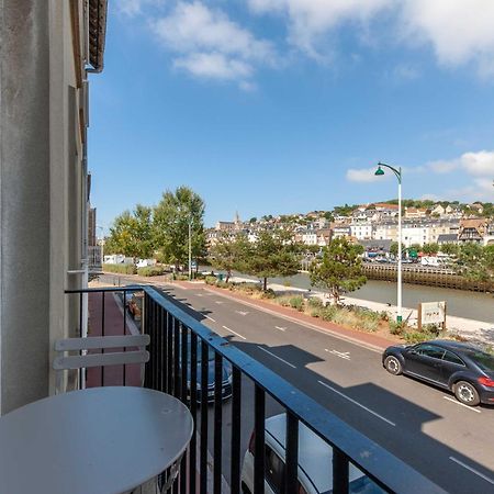 Studio Sleeps 4 With Terrace, 500M Place Morny Deauville Exterior foto