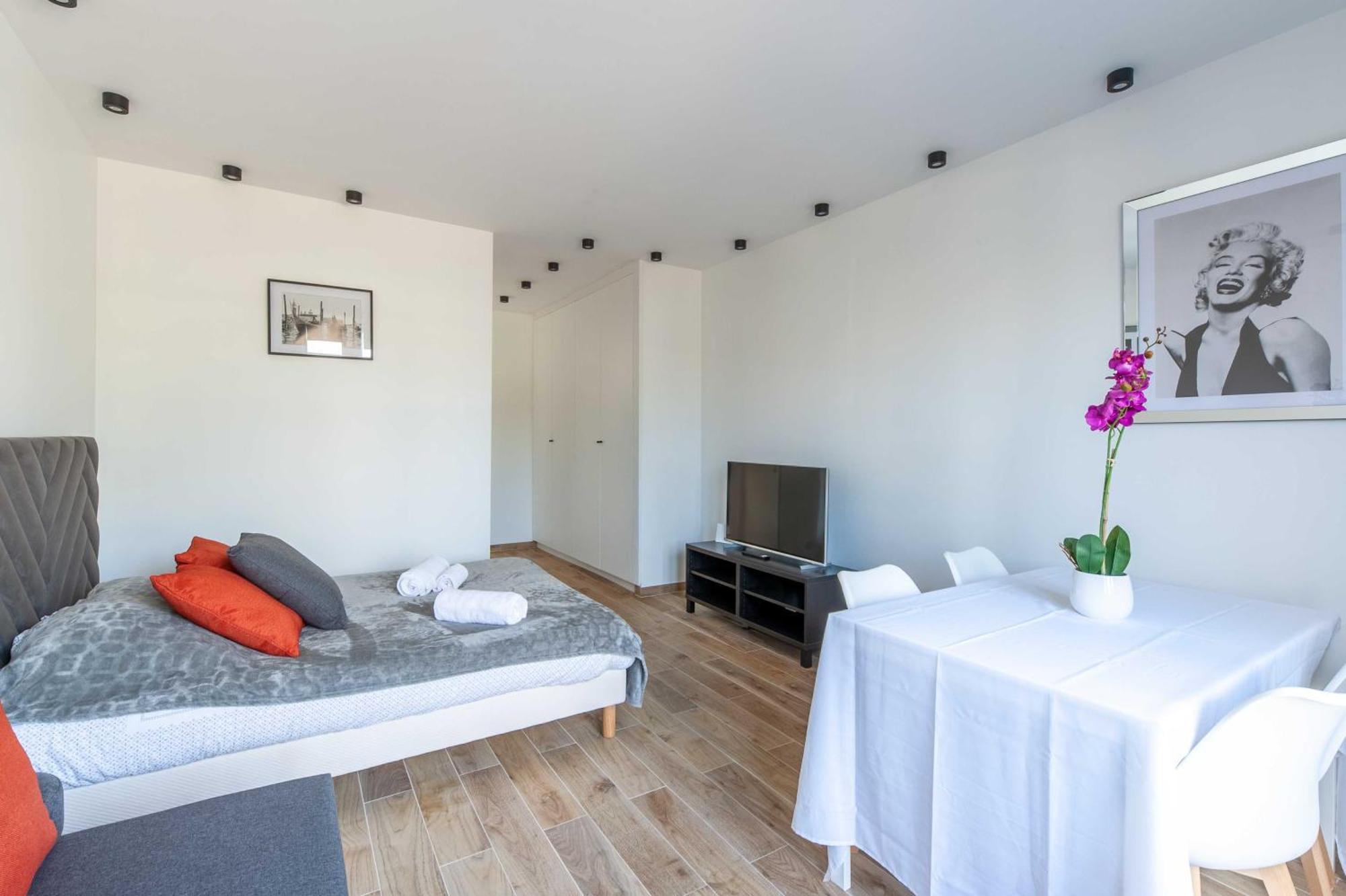 Studio Sleeps 4 With Terrace, 500M Place Morny Deauville Exterior foto